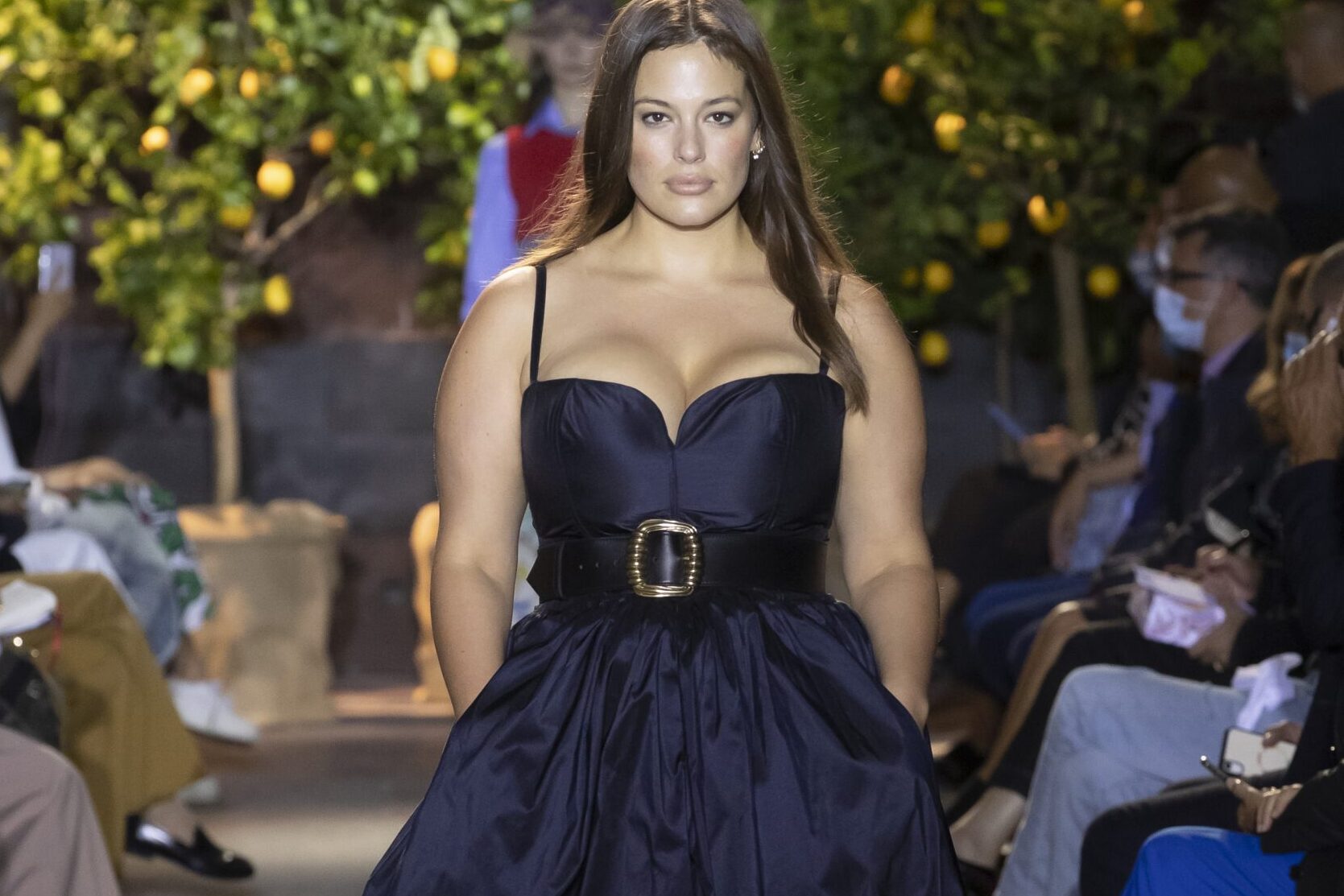 Modelle curvy nelle sfilate Milanesi per l estate 2021 Beautiful Curvy